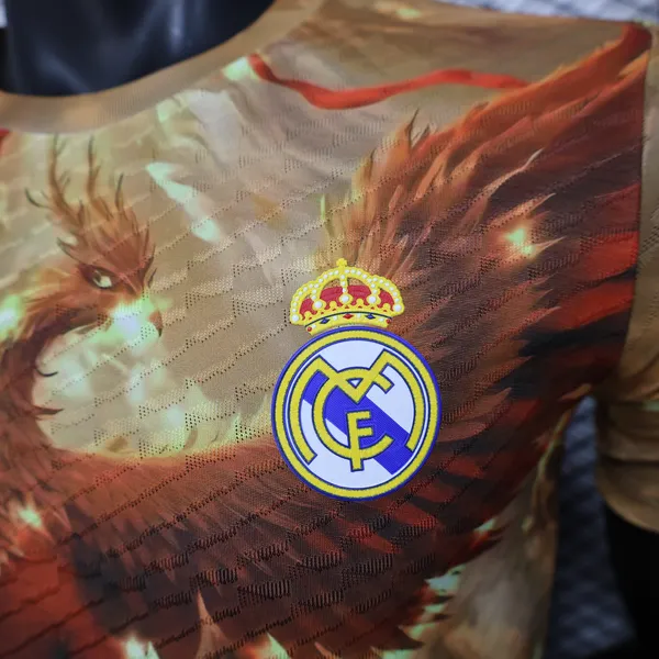 Real Madrid Special Edition Versão Jogador 25/26 - Vista 3